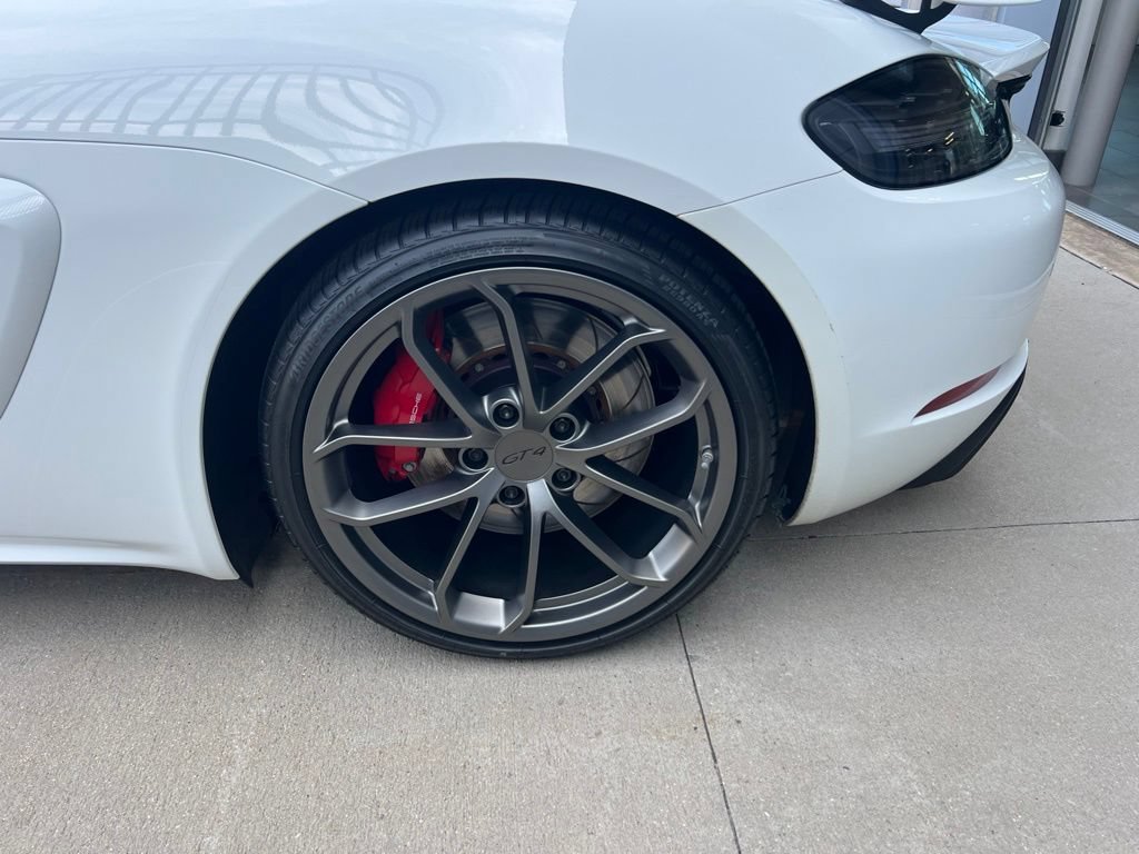 Used 2021 Porsche 718 Cayman GT4 RWD image 17