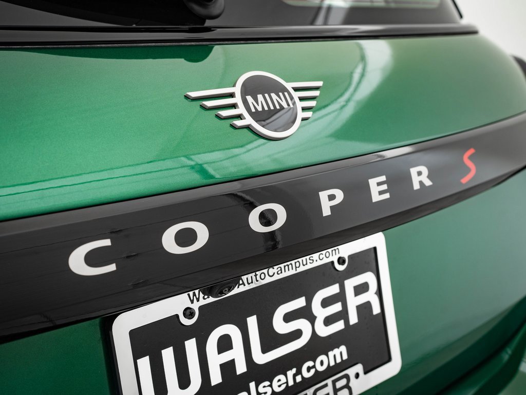 Certified 2025 MINI Cooper S image 9