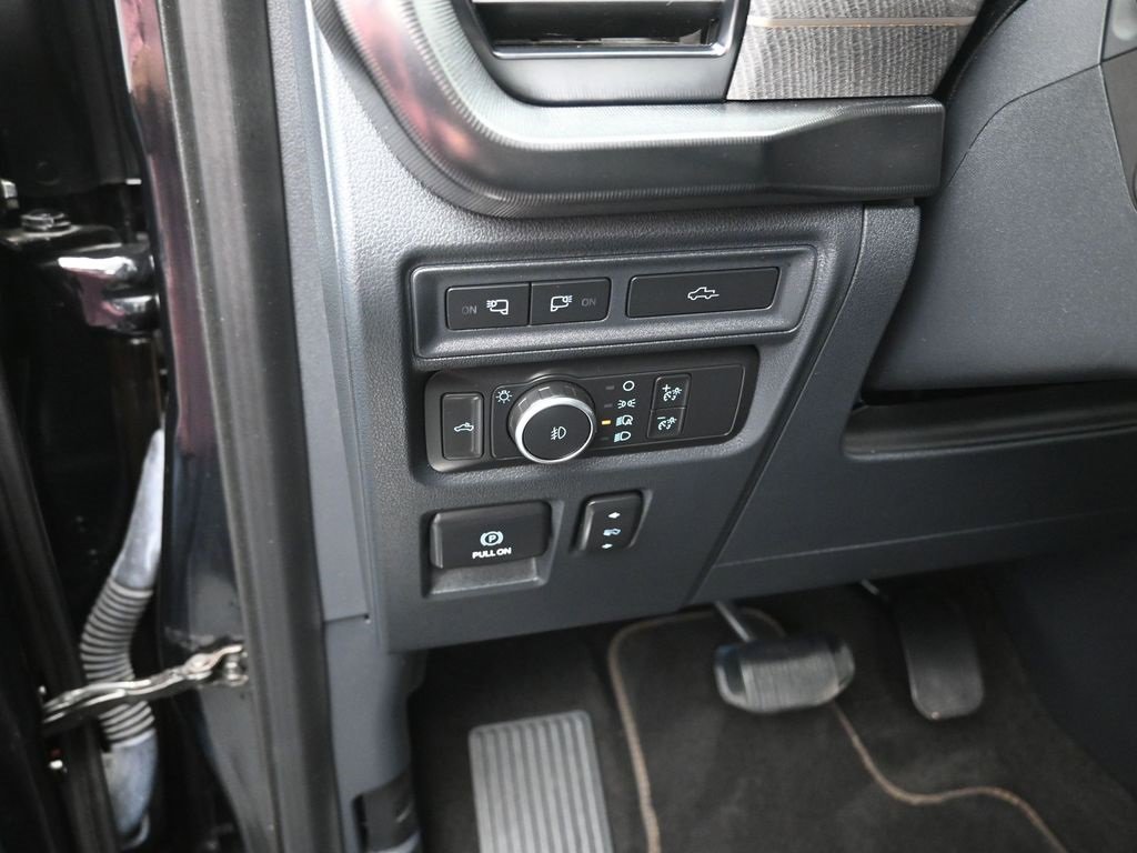 Used 2022 Ford F150 Platinum w/ Equipment Group 701A High image 13