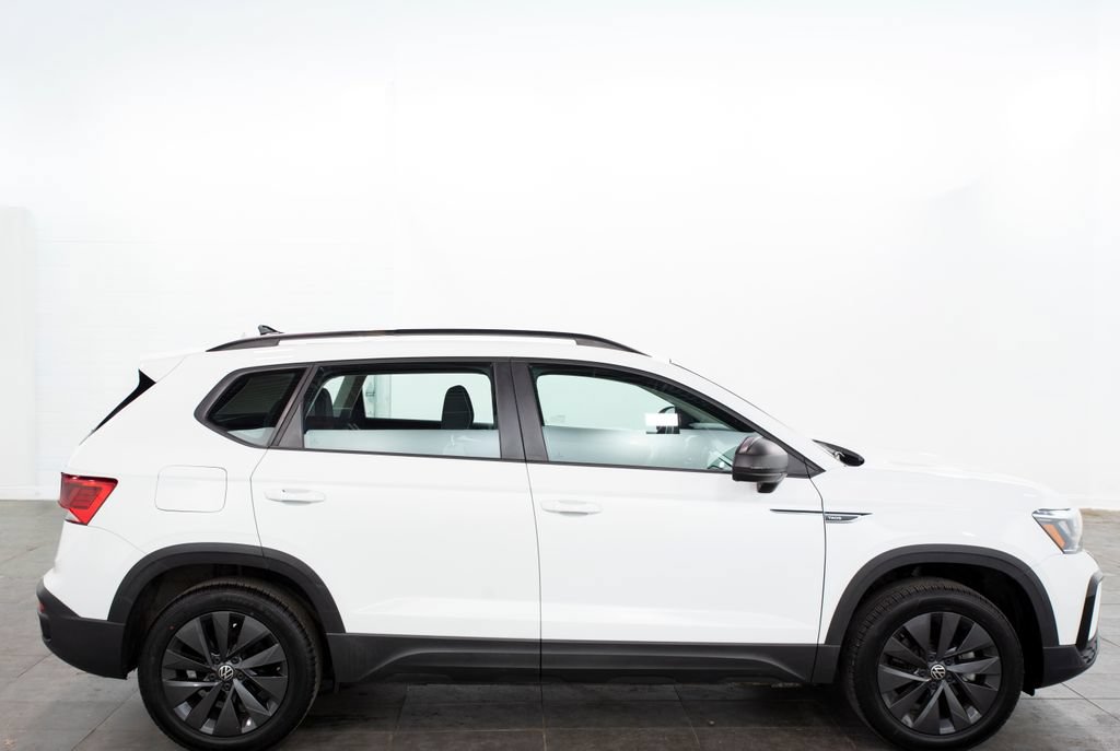 Used 2024 Volkswagen Taos S FWD image 14
