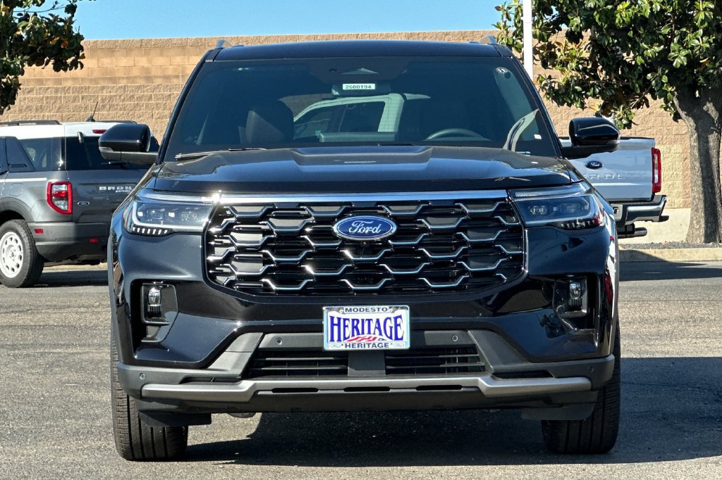 New 2026 Ford Explorer Platinum w/ LUX Leather Package AWD/4WD image 9