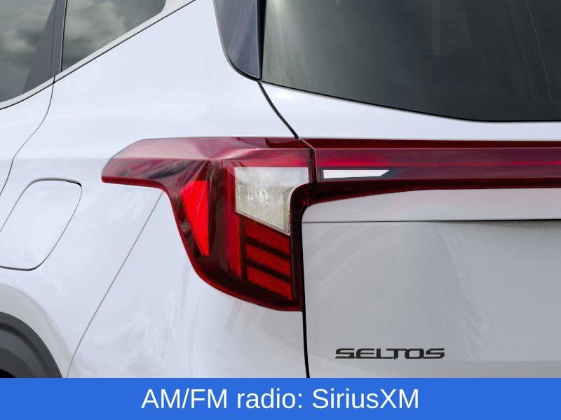 Used 2025 Kia Seltos EX image 12