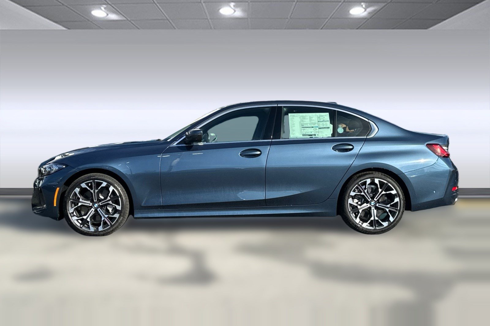 Used 2026 BMW 330i Sedan w/ Premium Package RWD image 2