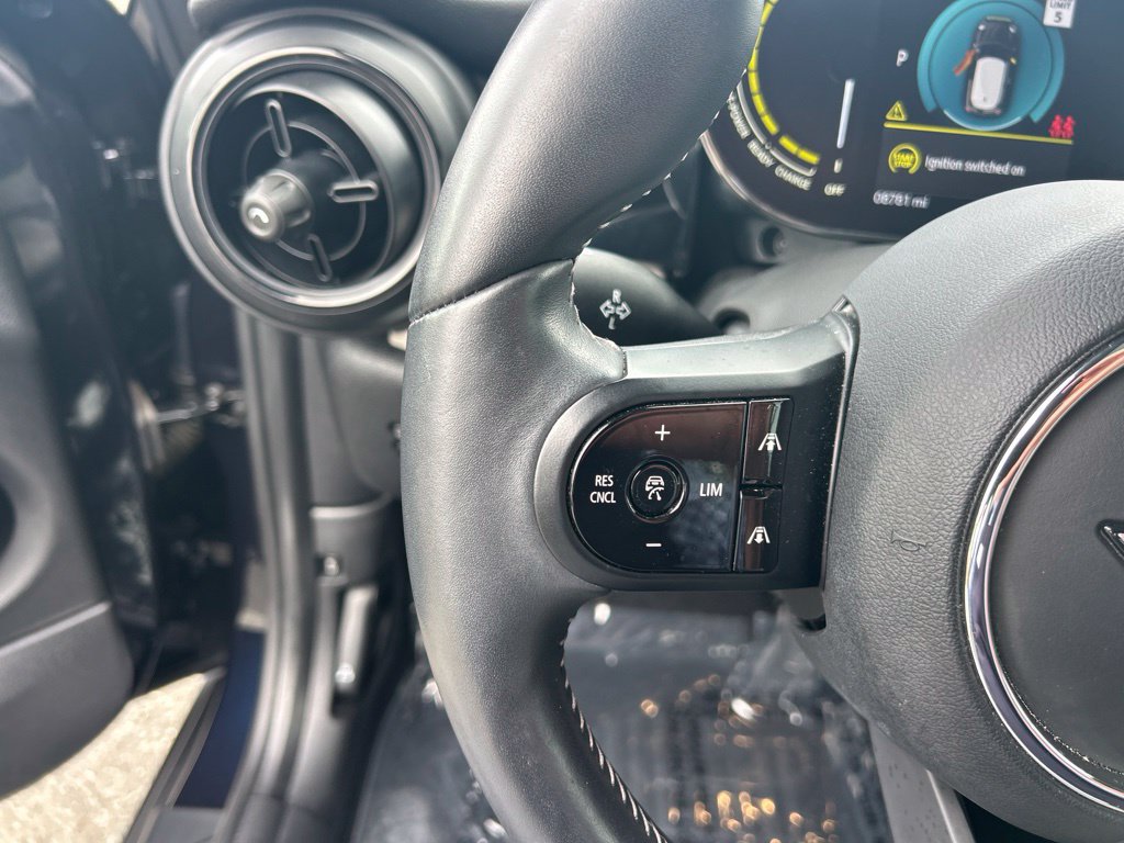 Used 2024 MINI Cooper SE FWD image 18