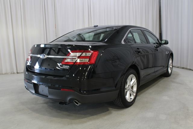 Used 2018 Ford Taurus SEL w/ Equipment Group 201A FWD image 24