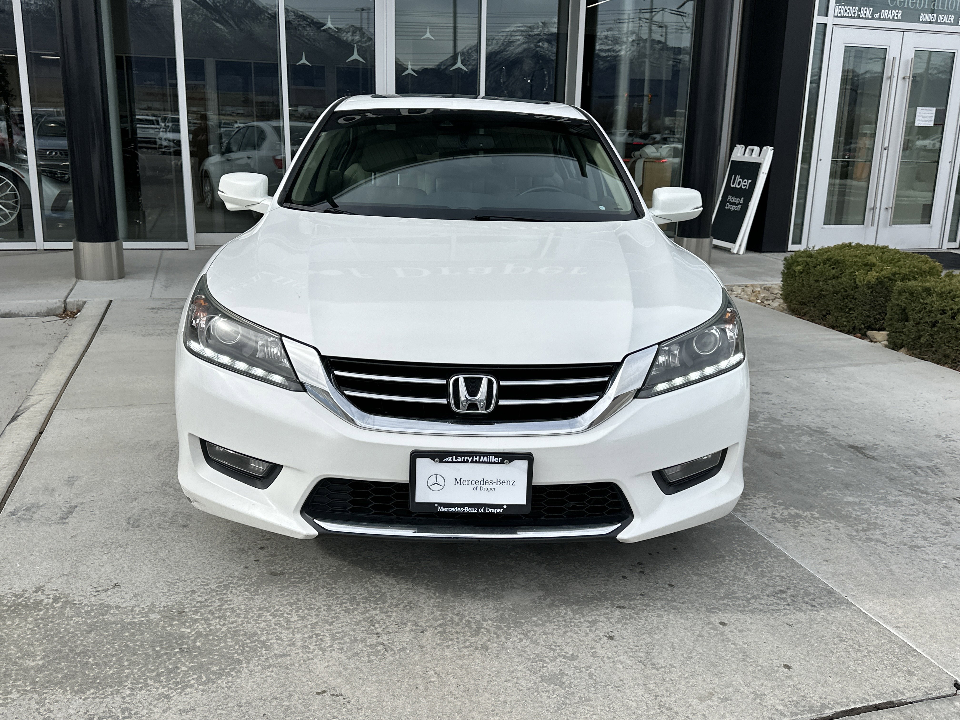 Used 2015 Honda Accord EX-L image 2