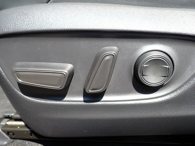 Used 2022 Toyota RAV4 XSE image 22