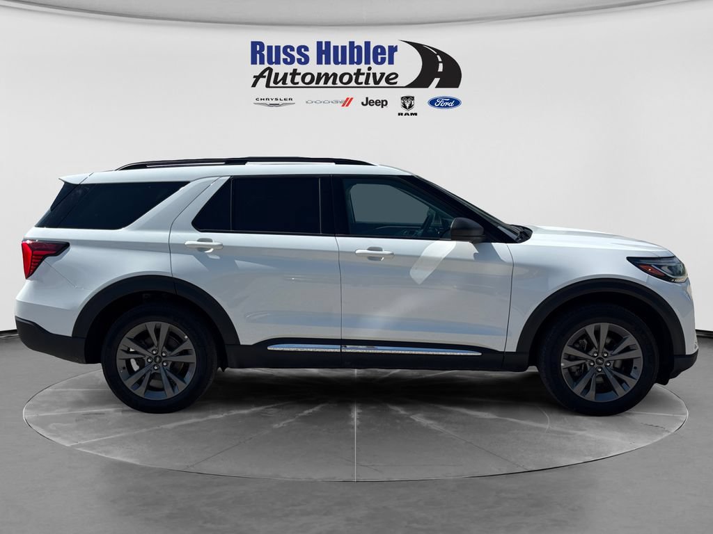 Used 2025 Ford Explorer Active w/ Active Comfort Package AWD/4WD image 7