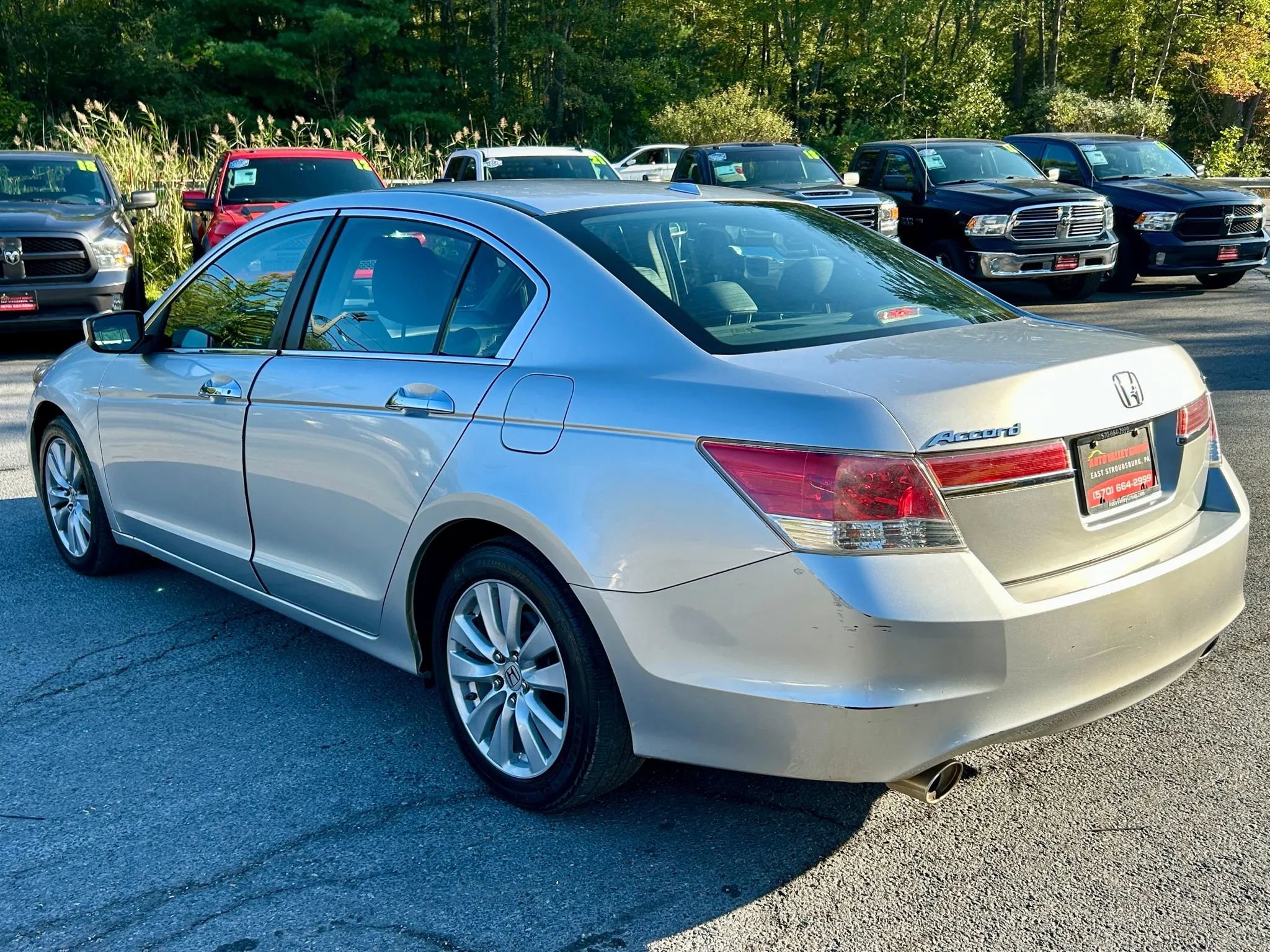 Used 2011 Honda Accord EX-L image 6