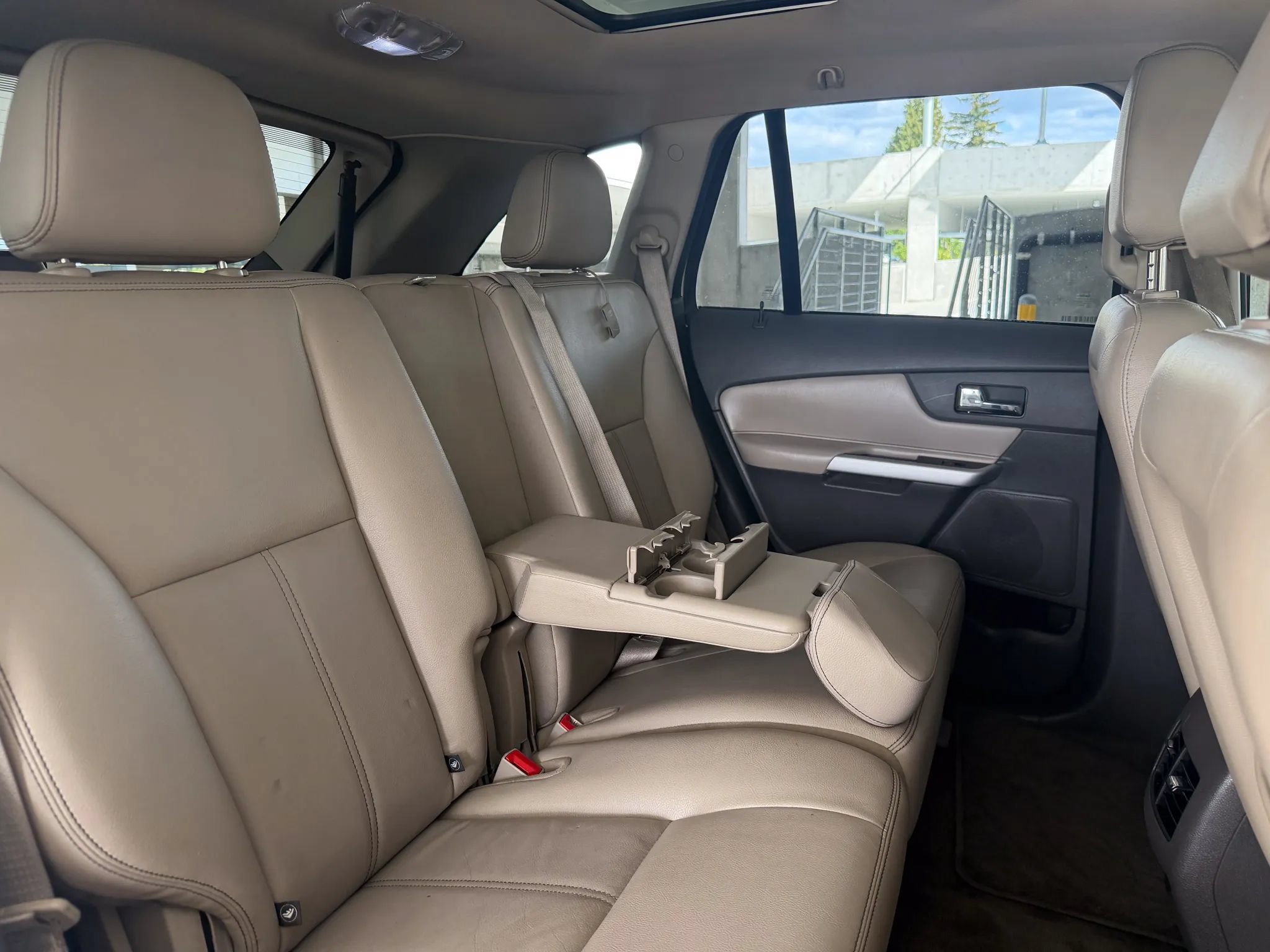 Used 2013 Ford Edge SEL FWD image 25