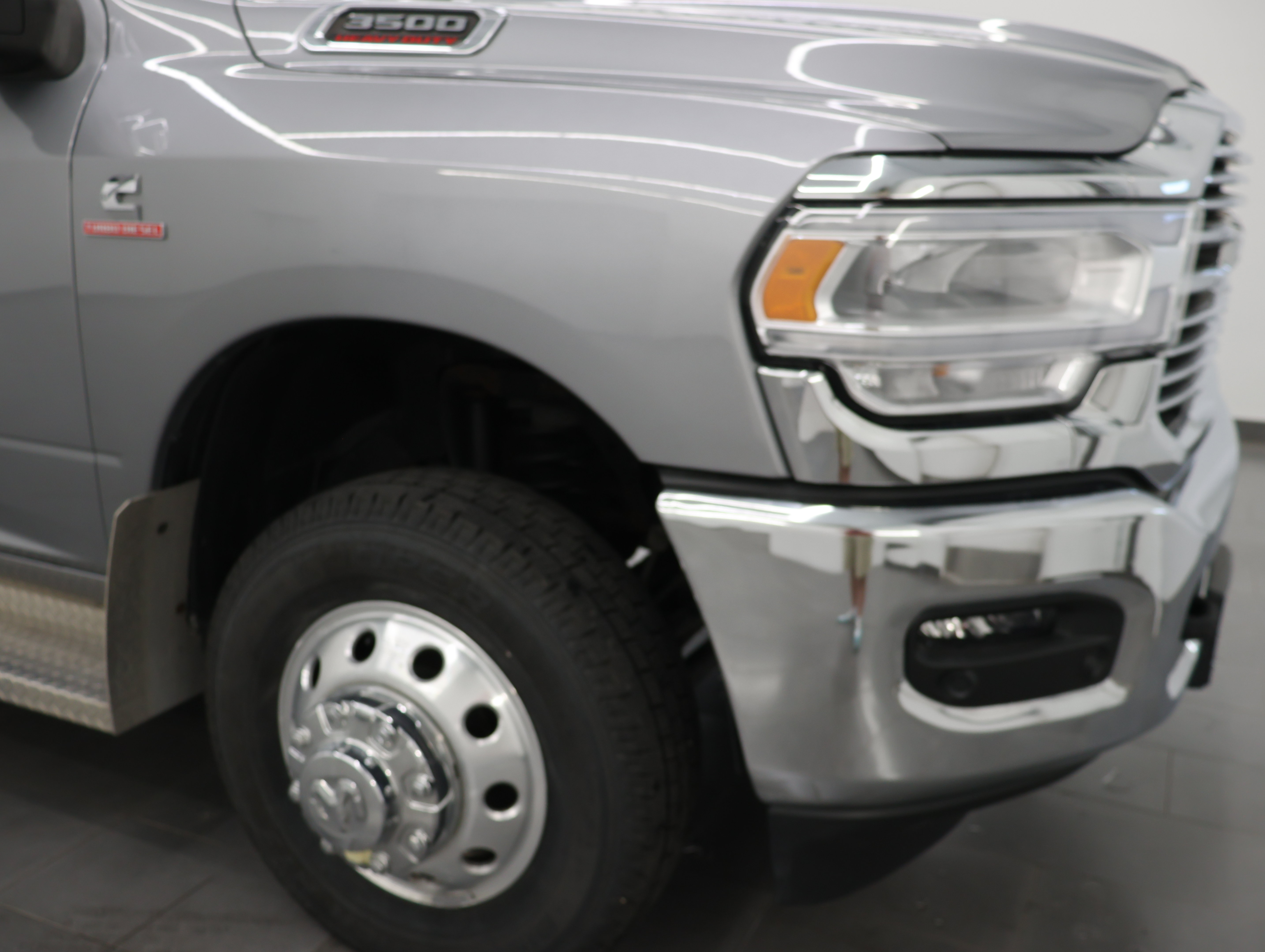 Used 2023 RAM 3500 Laramie AWD/4WD image 24
