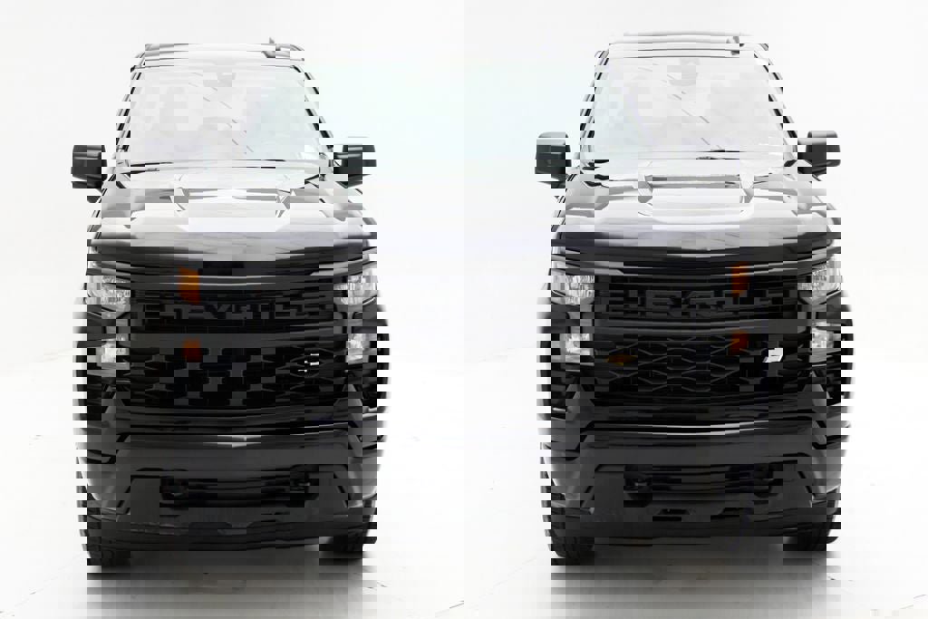 Used 2024 Chevrolet Silverado 1500 Custom AWD/4WD image 4