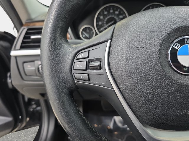 Used 2015 BMW 328i xDrive Sedan AWD/4WD image 17
