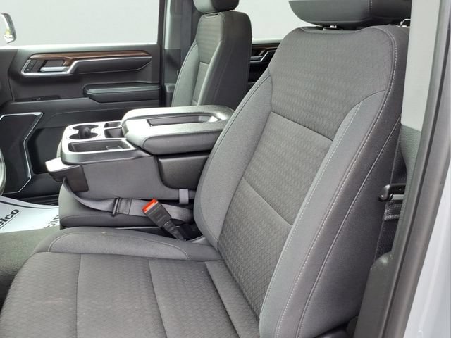 Used 2024 Chevrolet Silverado 1500 LT AWD/4WD image 19