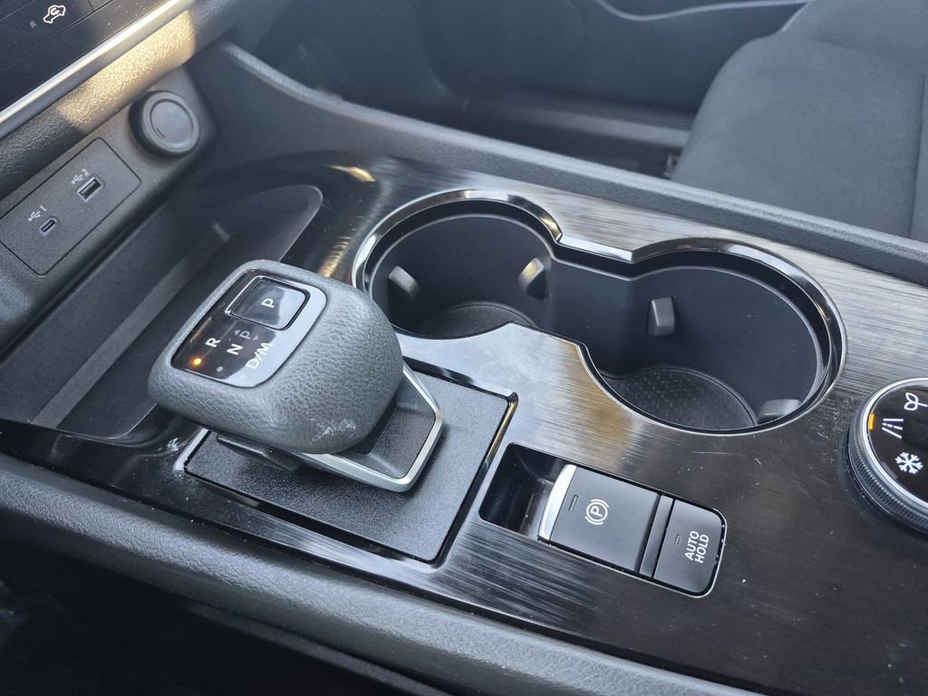 Used 2023 Nissan Rogue S image 24