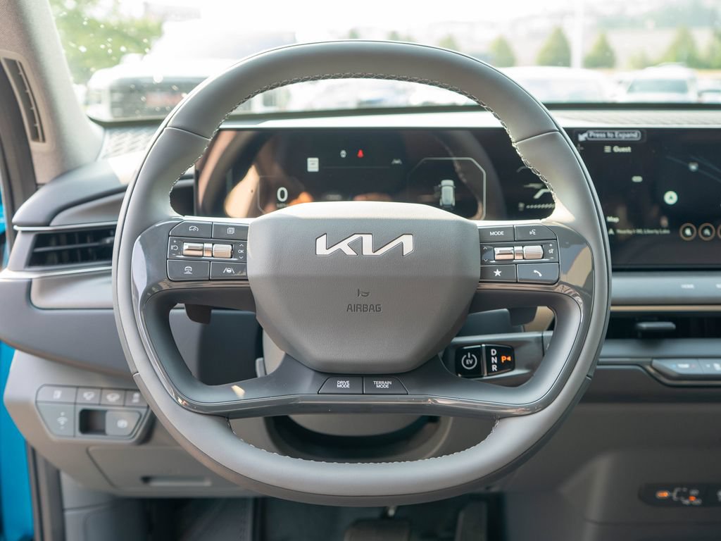 New 2026 Kia EV9 Wind AWD/4WD image 16