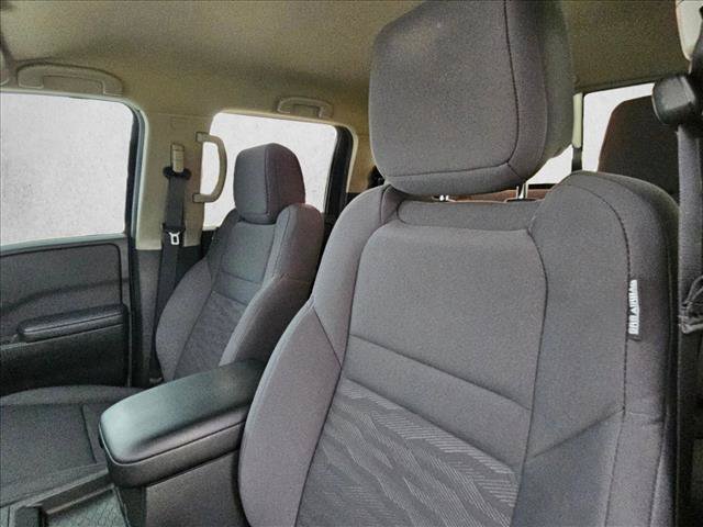Used 2025 Nissan Frontier S RWD image 13