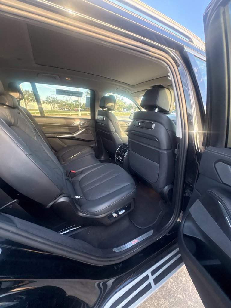 Used 2025 BMW X7 xDrive40i AWD/4WD image 4