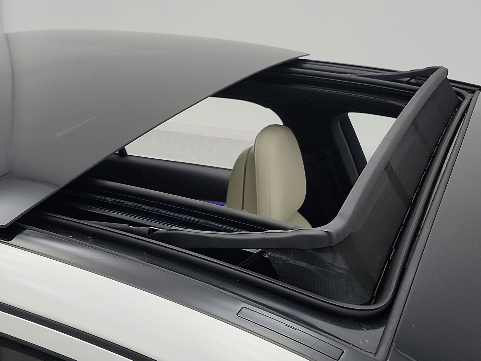 Used 2023 Mercedes-Benz C 300 Sedan image 17