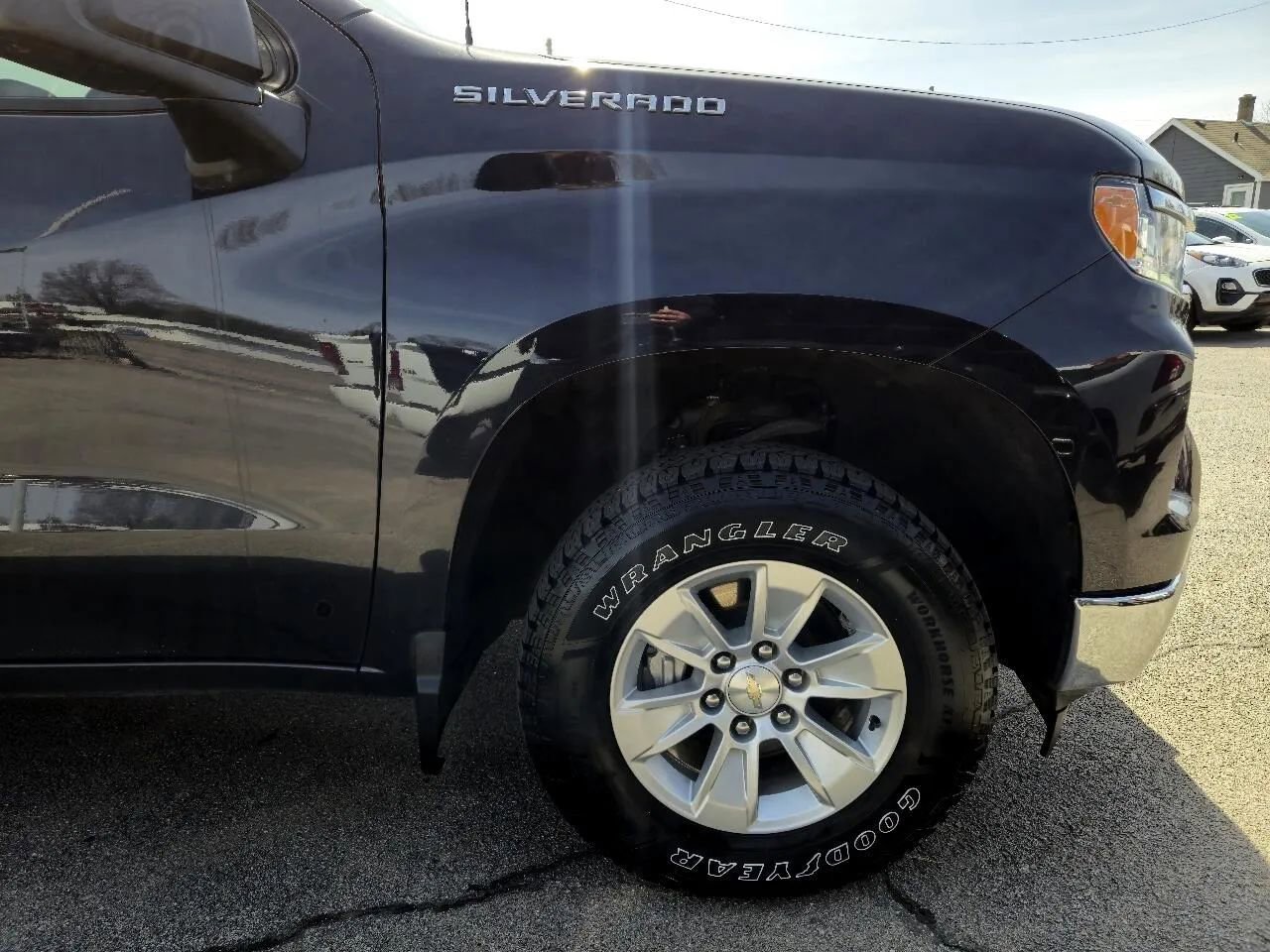 Used 2023 Chevrolet Silverado 1500 LT w/ Protection Package image 18