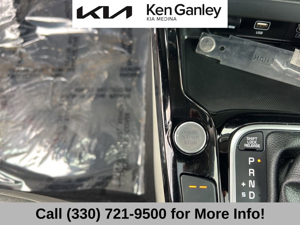 Certified 2025 Kia Soul EX image 38