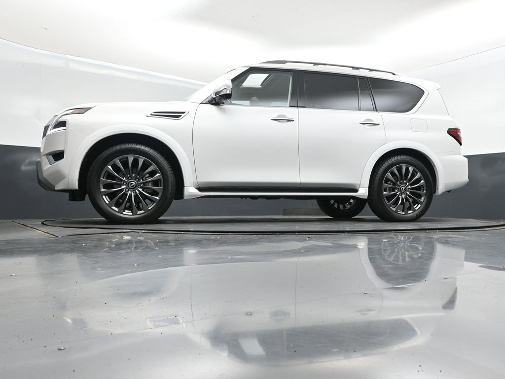 Used 2024 Nissan Armada Platinum w/ Captain's Chairs Package image 41