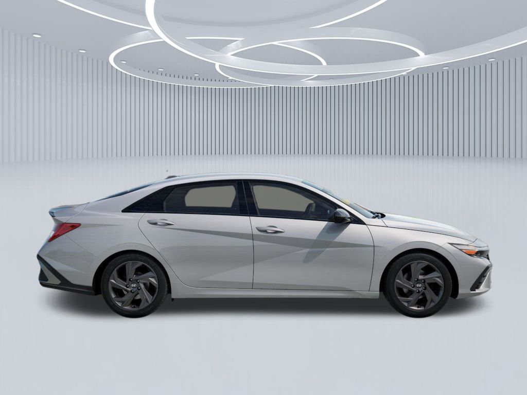 New 2026 Hyundai Elantra Sport FWD image 7