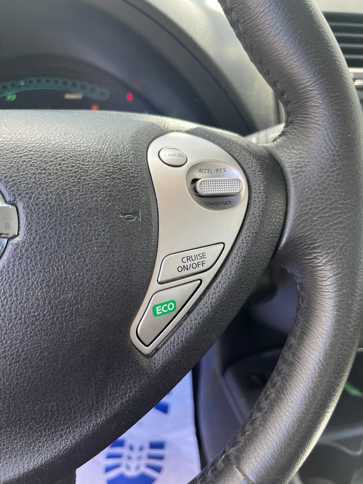 Used 2015 Nissan Leaf S w/ Charge Package FWD image 21