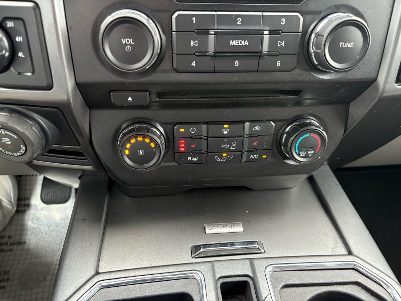 Used 2018 Ford F150 XLT w/ Equipment Group 302A Luxury image 28