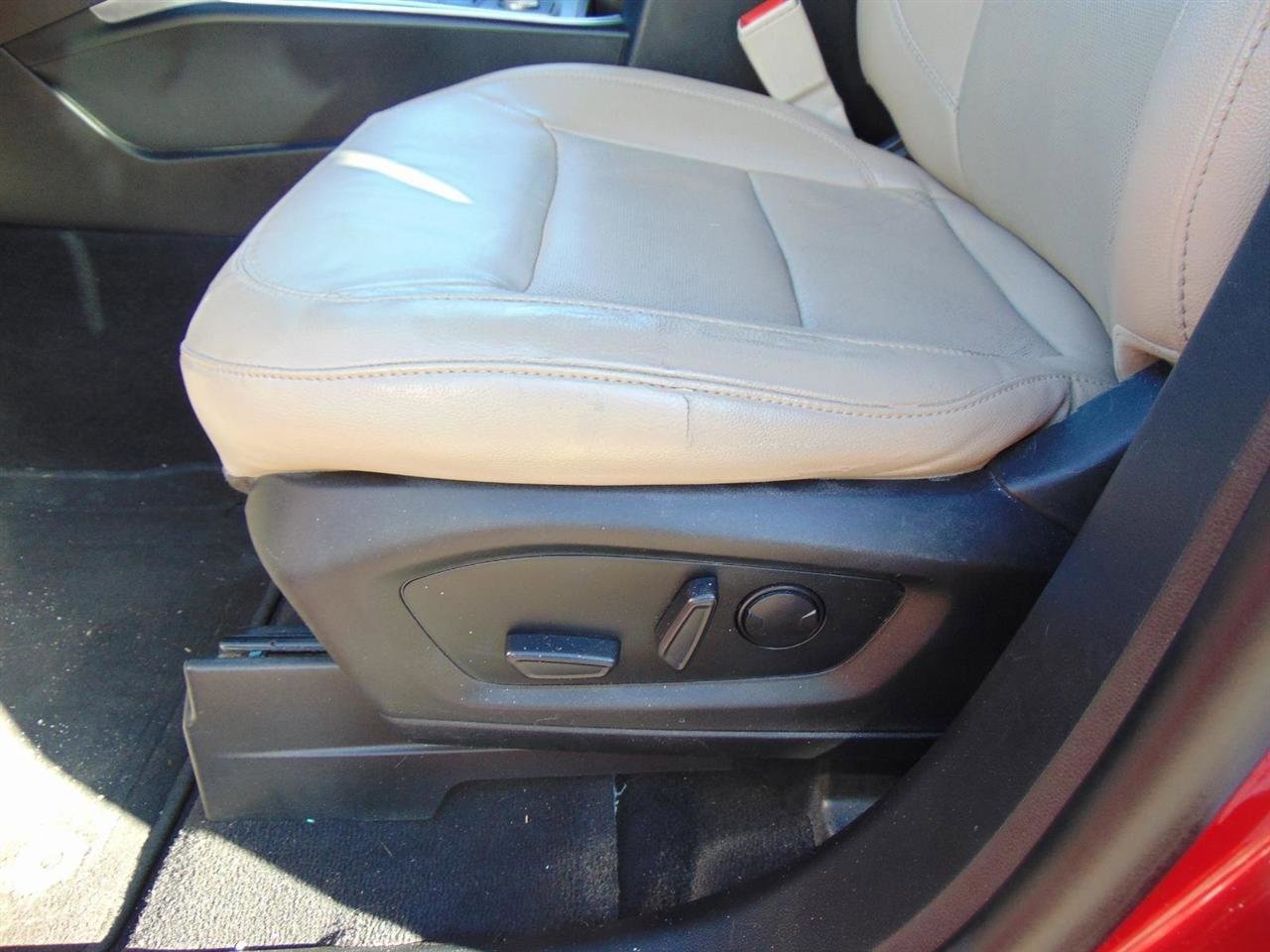 Used 2021 Ford Explorer Limited AWD/4WD image 22