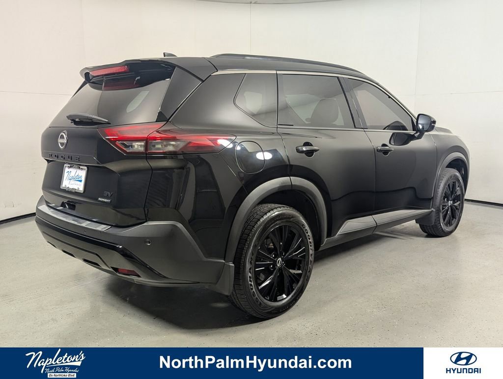 Used 2023 Nissan Rogue SV w/ SV Premium Package image 9