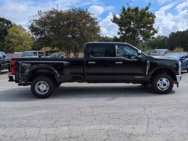 New 2027 Ford F350 Lariat w/ Lariat Ultimate Package AWD/4WD image 3