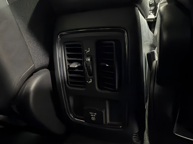 Used 2022 Jeep Grand Cherokee Laredo X RWD image 33