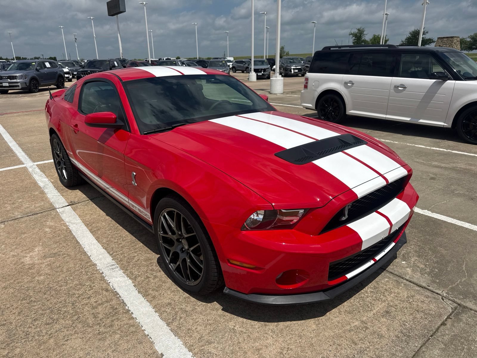 Used 2010 Ford Mustang Shelby GT500 RWD image 7