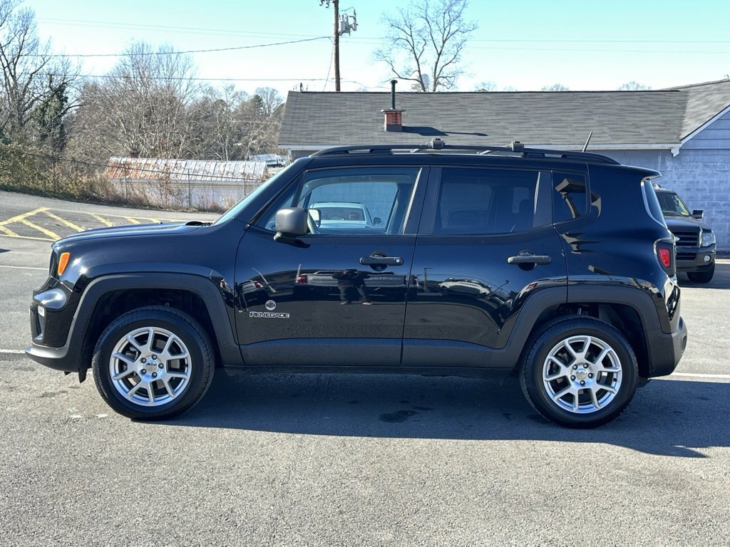 Used 2019 Jeep Renegade Sport w/ Sport Appearance Group image 3