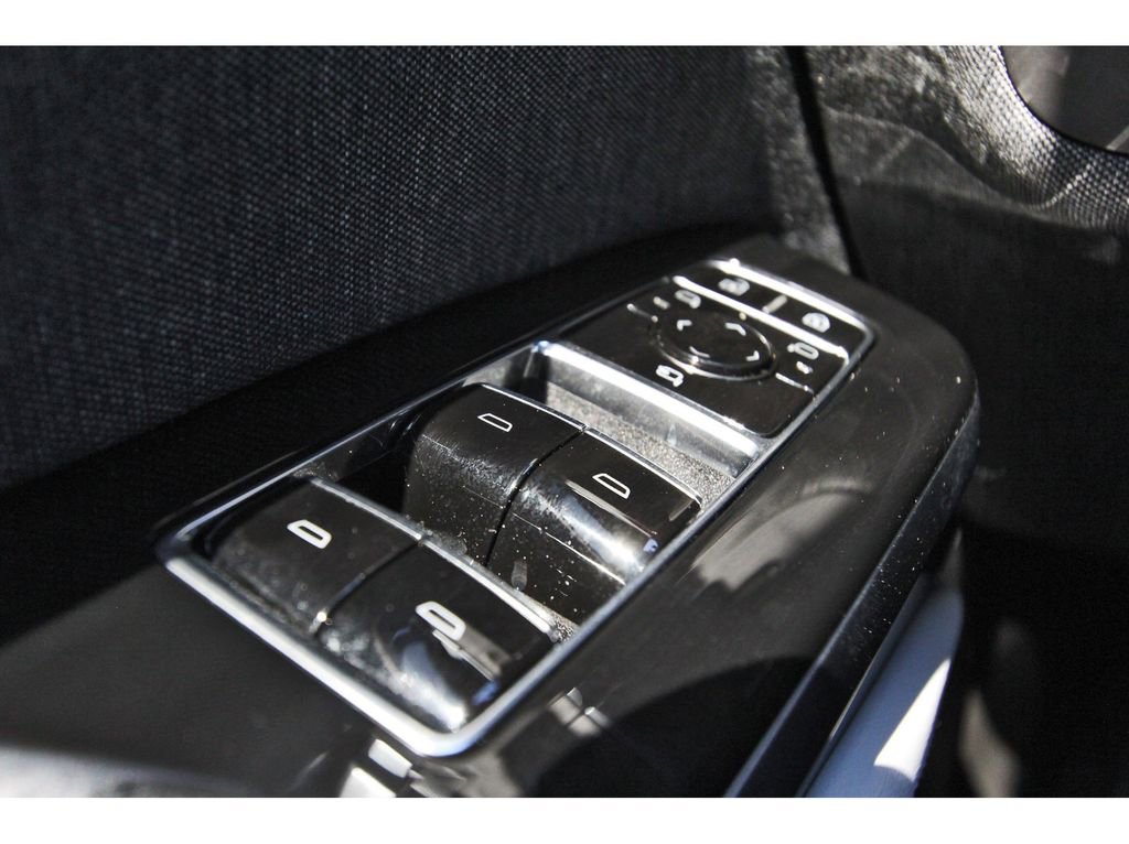 New 2026 Cadillac Escalade ESV Platinum Sport w/ LPO, ONYX Package image 16