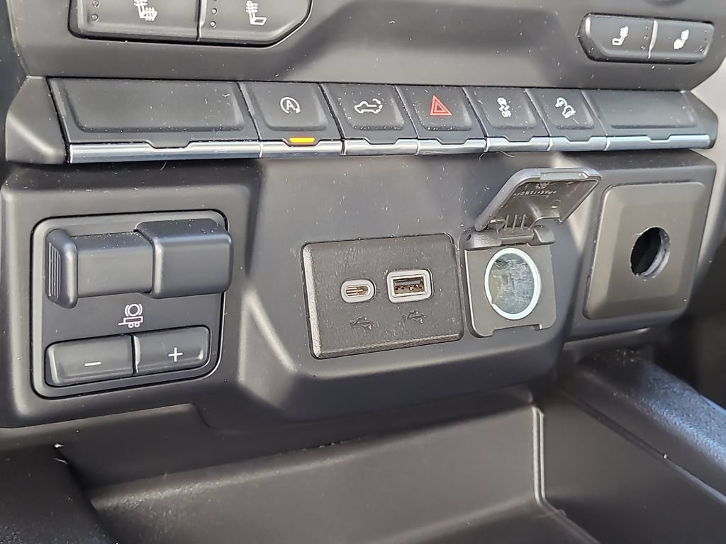 Used 2021 Chevrolet Silverado 1500 RST AWD/4WD image 26