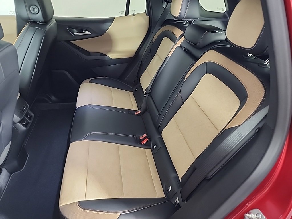 New 2026 Chevrolet Equinox ACTIV w/ Convenience Package III image 24