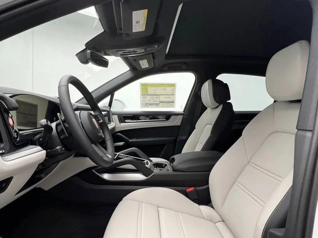 New 2026 Porsche Cayenne S AWD/4WD image 5