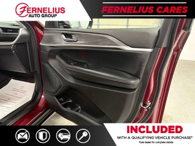 Used 2023 Jeep Grand Cherokee Limited AWD/4WD image 17