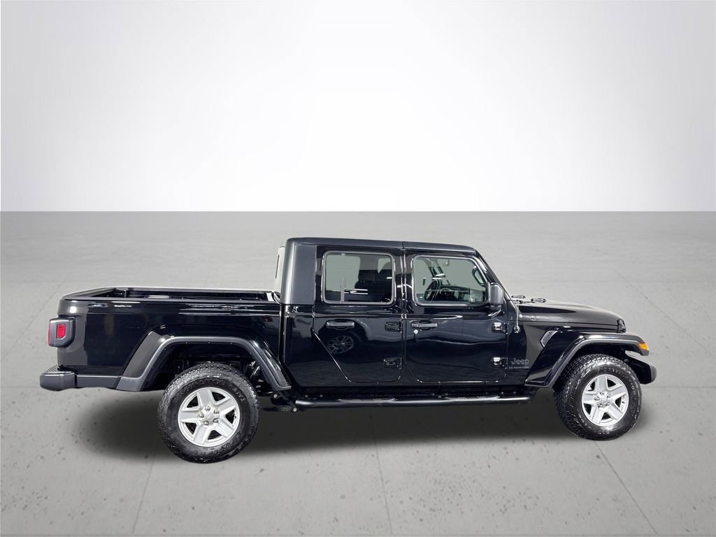 Used 2022 Jeep Gladiator Sport image 5