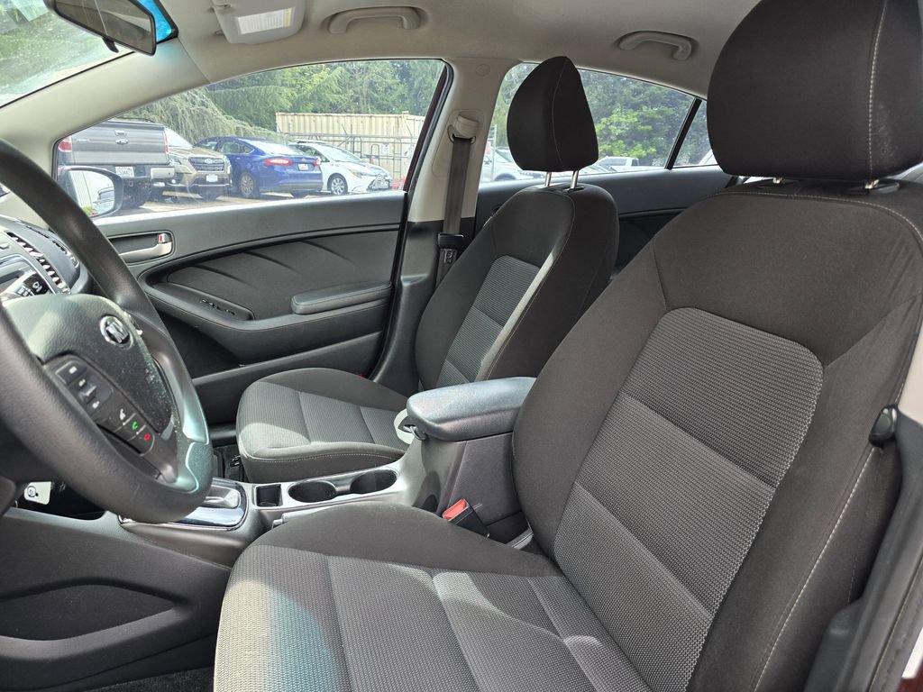 Used 2017 Kia Forte LX FWD image 13