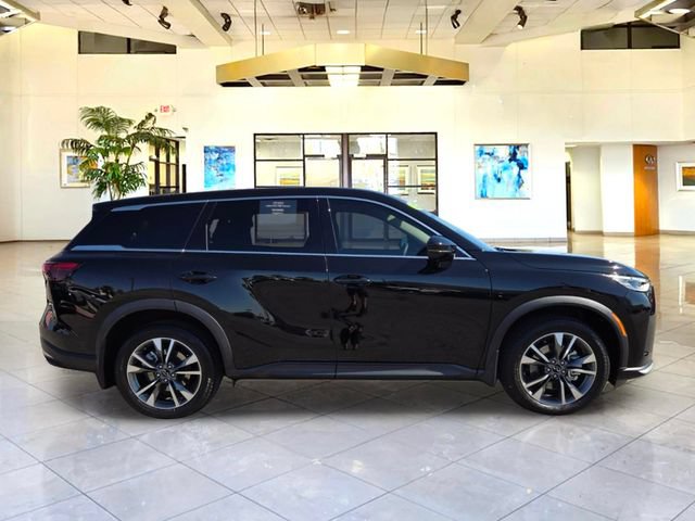 Certified 2026 INFINITI QX60 Pure w/ Cargo Package AWD/4WD image 4