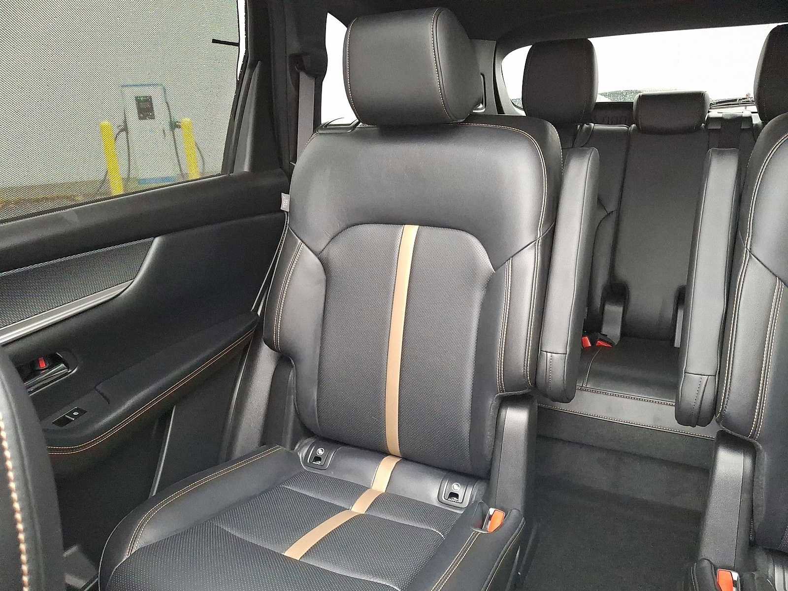 Used 2024 MAZDA CX-90 3.3 Turbo w/ Premium Plus Pkg image 13