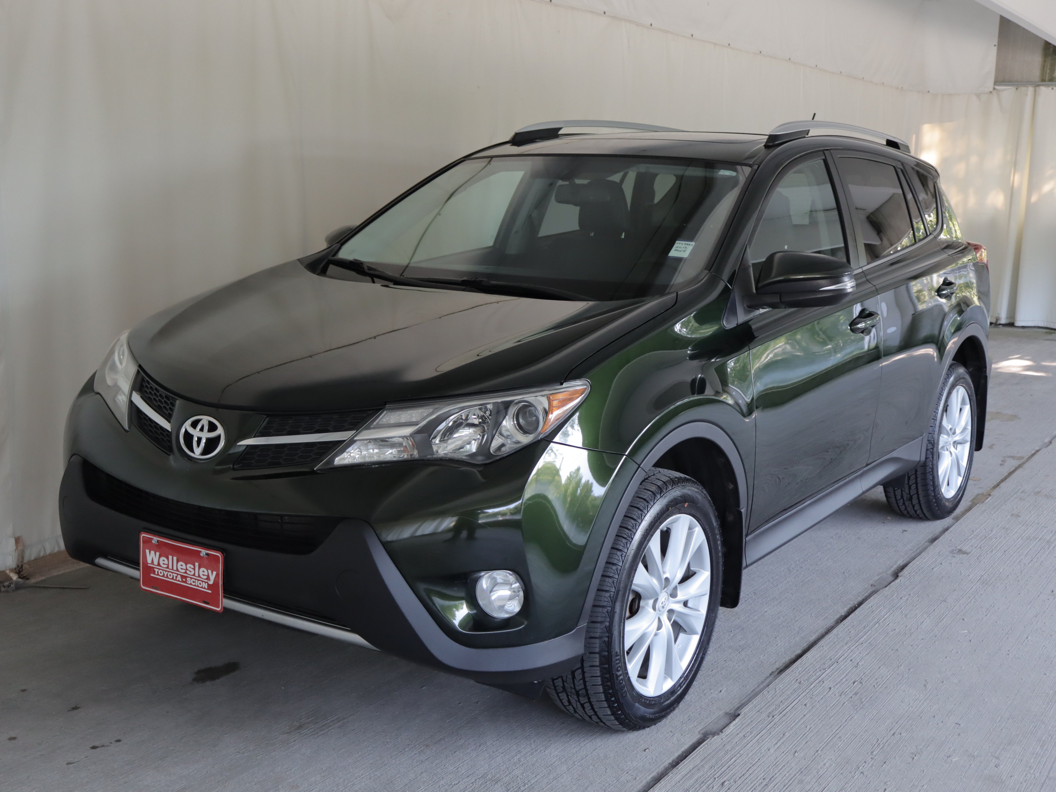 Used 2013 Toyota RAV4 Limited AWD/4WD image 23