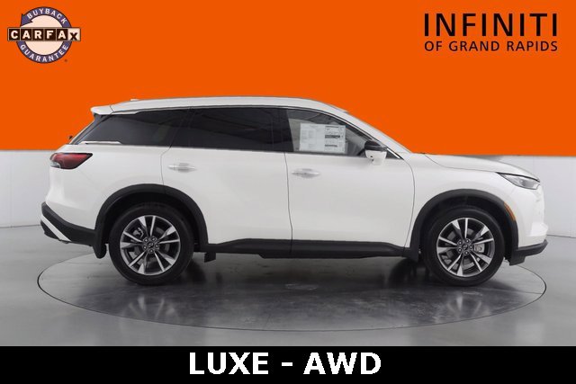 Used 2023 INFINITI QX60 Luxe image 8