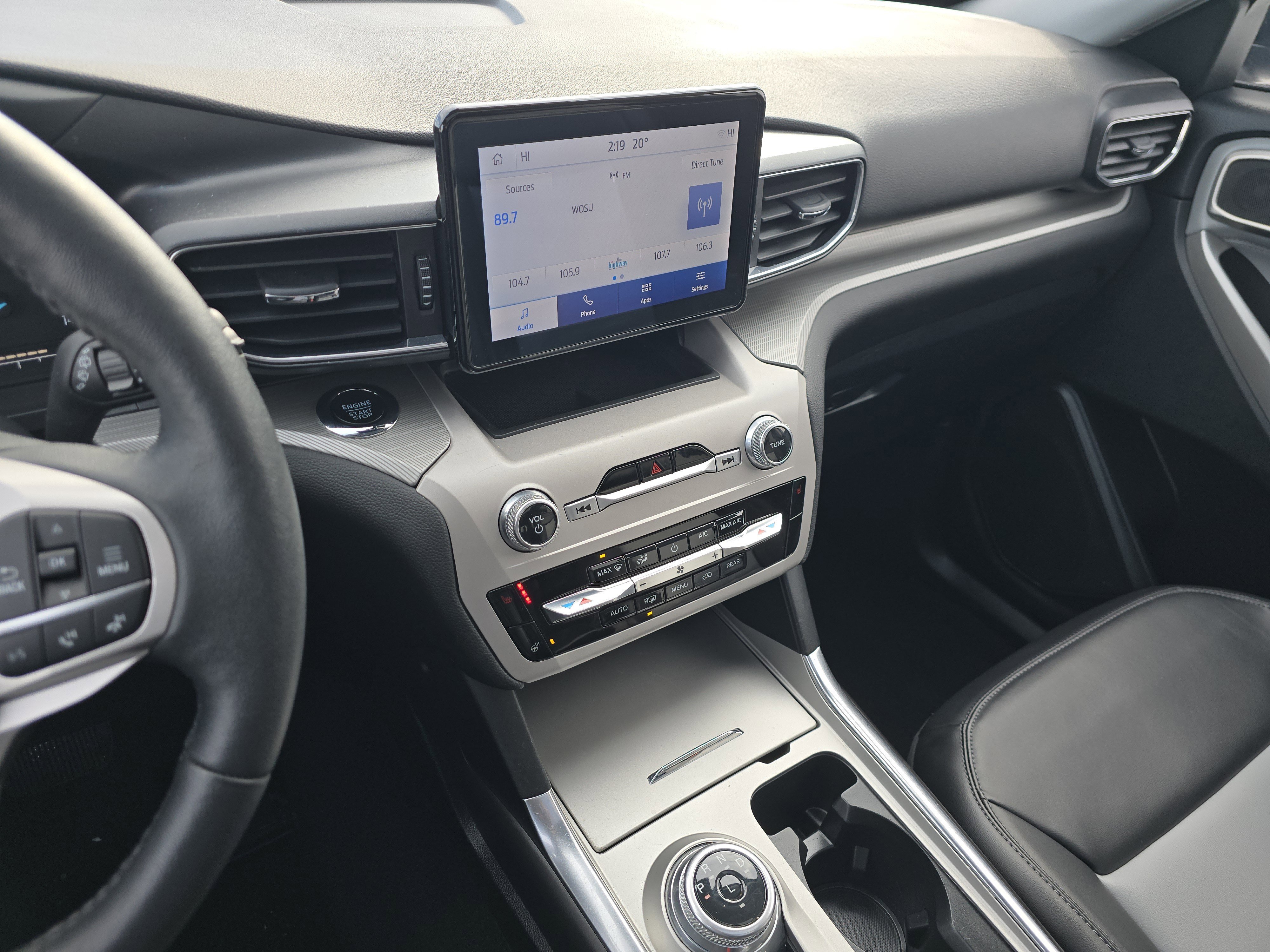 Used 2024 Ford Explorer XLT w/ Equipment Group 202A image 23