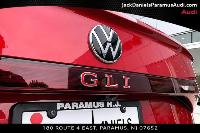 Used 2025 Volkswagen Jetta GLI Autobahn w/ GLI Black Package FWD image 21
