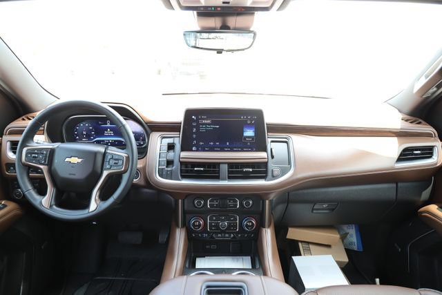 Used 2024 Chevrolet Tahoe High Country AWD/4WD image 12