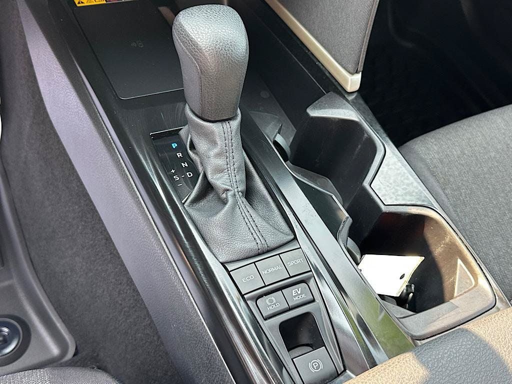 Certified 2025 Toyota Camry LE FWD image 25